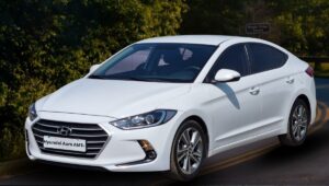 ₹8.08 लाख में आई Hyundai Aura S AMT, ऑटोमैटिक सेडान की फील और Maruti Dzire को सीधी टक्कर!