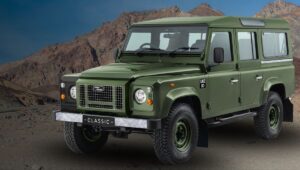 इतिहास और पावर का संगम! Land Rover ने लॉन्च किया Churchill Edition Defender V8