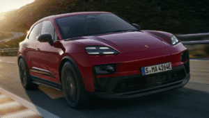 563 HP की पावर और 586 KM रेंज के साथ धमाका! Porsche ने लॉन्च की पहली इलेक्ट्रिक Macan GTS