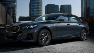 73.35 लाख में प्रीमियम लग्ज़री! नई BMW 5 Series LWB हुई भारत में लॉन्च, जानें क्या है खास